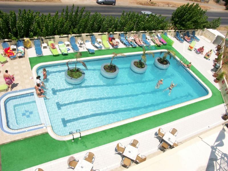 Nikos Hotel Mália Kültér fotó